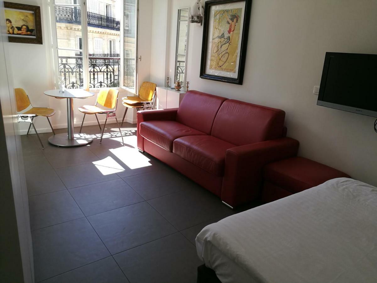Innocents Apt Paris Bagian luar foto