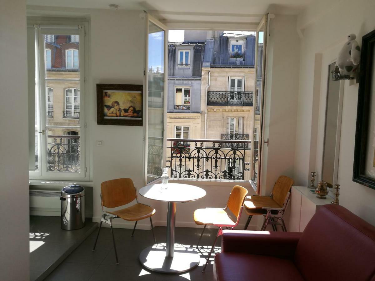 Innocents Apt Paris Bagian luar foto