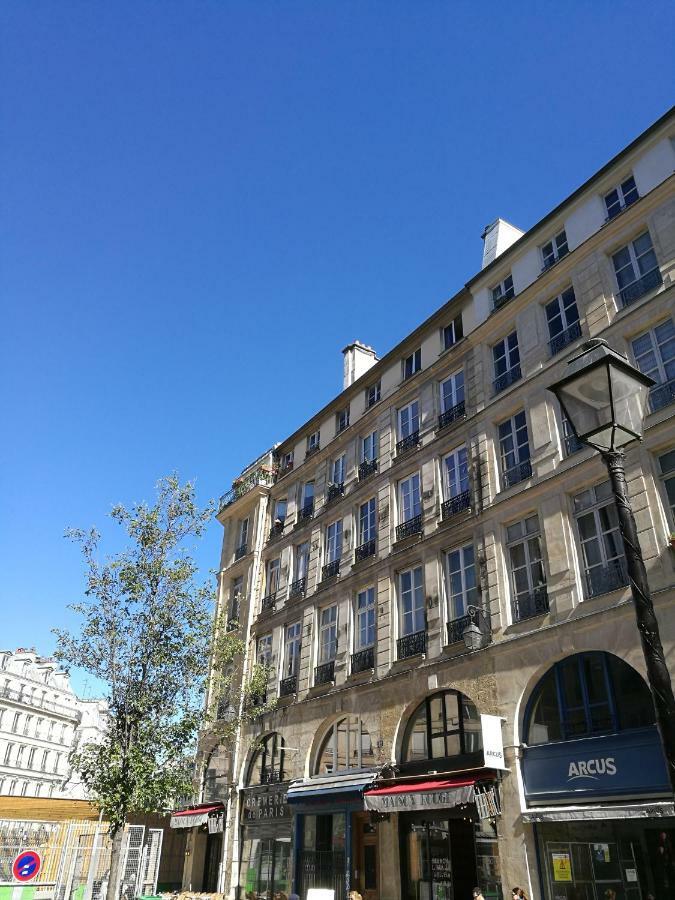 Innocents Apt Paris Bagian luar foto