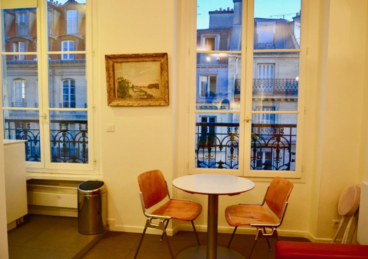 Innocents Apt Paris Bagian luar foto